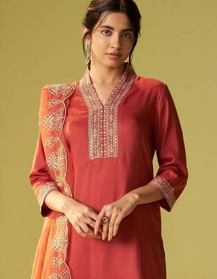 Women Ethnic Motifs Embroidered Regular Thread Work Kurta with Trousers & With Dupatta 6