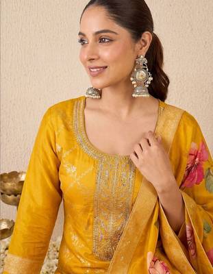 Women Ethnic Motifs Regular Thread Work Kurta with Palazzos & With Dupatta 4