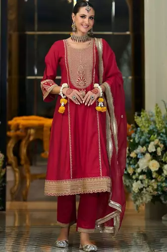 Women Ethnic Motifs Embroidered Regular Kurta with Trousers & With Dupatta