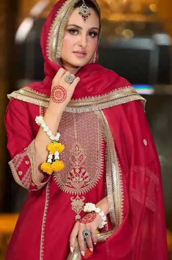 Women Ethnic Motifs Embroidered Regular Kurta with Trousers & With Dupatta