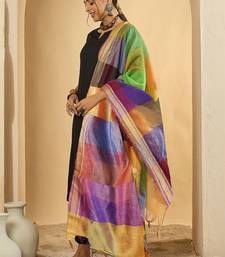 Women Regular Kurta with Palazzos & With Dupatta