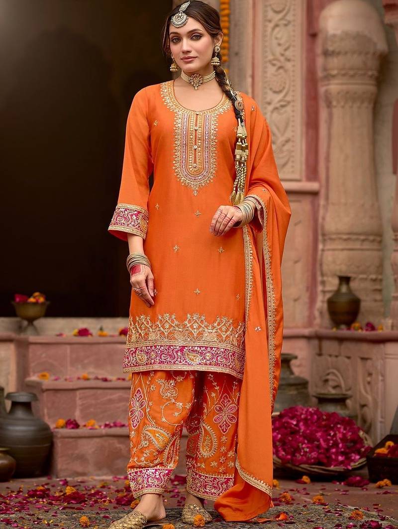 Women Ethnic Motifs Embroidered Regular Kurta with Patiala & With Dupatta