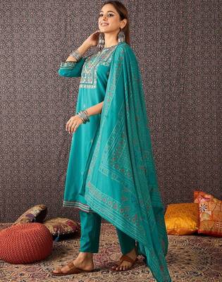 Women Ethnic Motifs Embroidered Regular Thread Work Pure Cotton Kurta with Trousers & With Dupatta 2