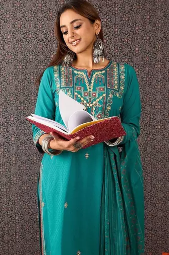 Women Ethnic Motifs Embroidered Regular Thread Work Pure Cotton Kurta with Trousers & With Dupatta