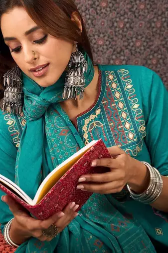 Women Ethnic Motifs Embroidered Regular Thread Work Pure Cotton Kurta with Trousers & With Dupatta
