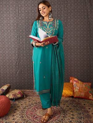 Women Ethnic Motifs Embroidered Regular Thread Work Pure Cotton Kurta with Trousers & With Dupatta 7