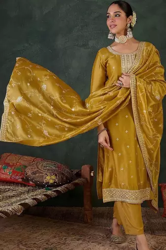 Women Ethnic Motifs Embroidered Regular Thread Work Kurta with Trousers & With Dupatta