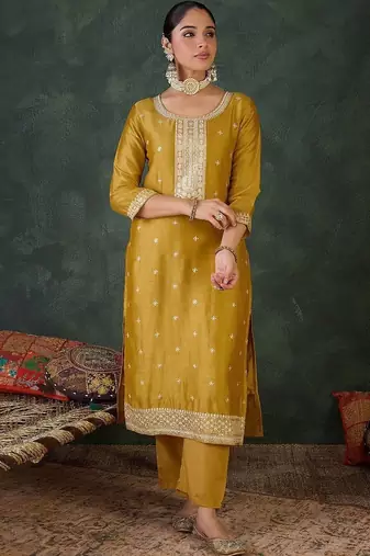 Women Ethnic Motifs Embroidered Regular Thread Work Kurta with Trousers & With Dupatta