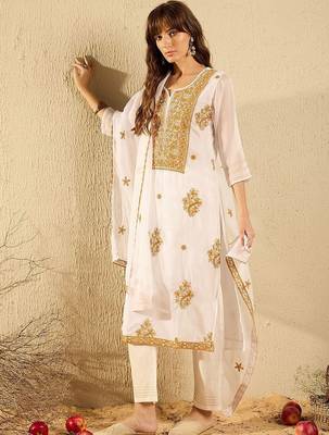 Women Ethnic Motifs Embroidered Regular Thread Work Kurta with Trousers & With Dupatta 6