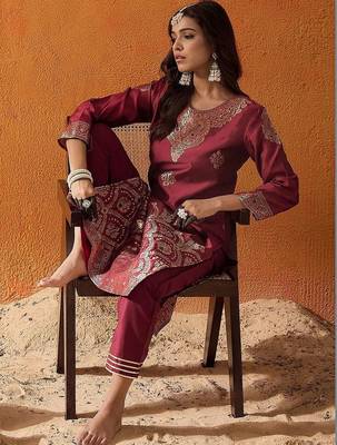 Women Ethnic Motifs Embroidered Regular Kurta with Trousers 1