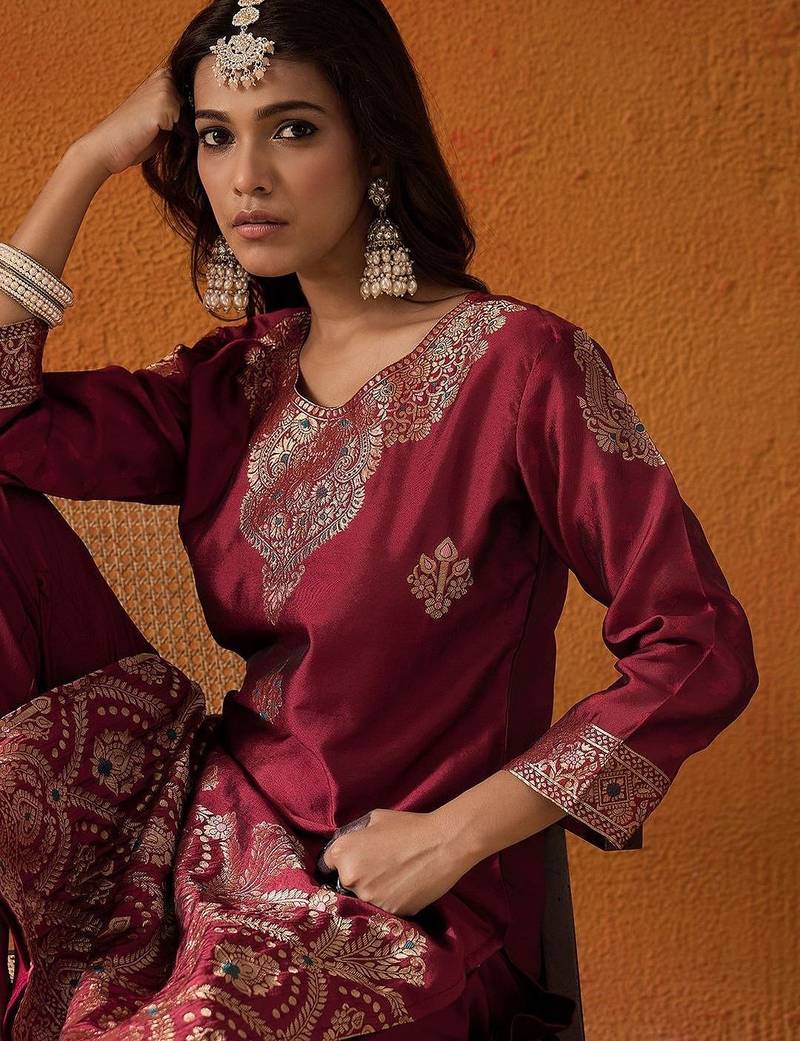 Women Ethnic Motifs Embroidered Regular Kurta with Trousers