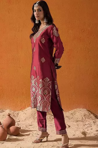 Women Ethnic Motifs Embroidered Regular Kurta with Trousers
