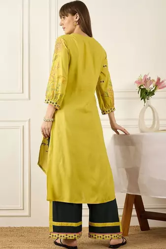 Women Ethnic Motifs Embroidered Regular Thread Work Kurta with Palazzos