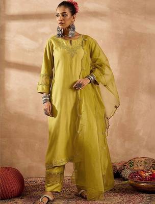 Women Ethnic Motifs Embroidered Regular Thread Work Liva Kurta with Palazzos & With Dupatta 1