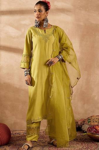 Women Ethnic Motifs Embroidered Regular Thread Work Liva Kurta with Palazzos & With Dupatta