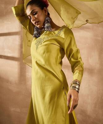 Women Ethnic Motifs Embroidered Regular Thread Work Liva Kurta with Palazzos & With Dupatta 5