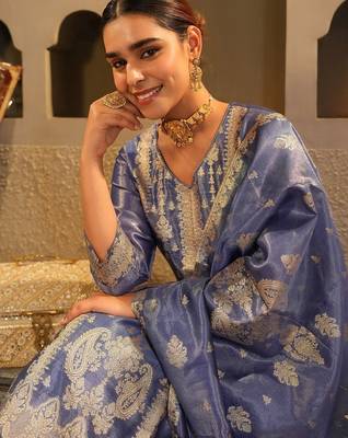 Women Ethnic Motifs Regular Liva Kurta with Trousers & With Dupatta 3