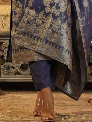 Women Ethnic Motifs Regular Liva Kurta with Trousers & With Dupatta 5