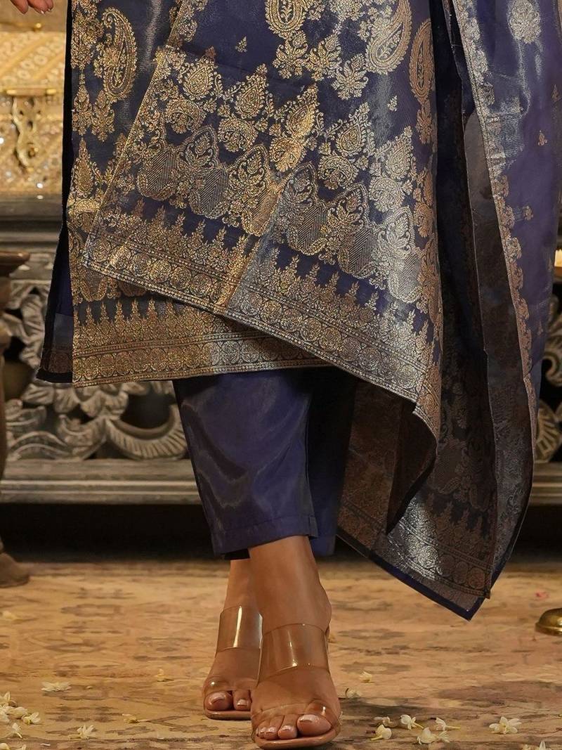 Women Ethnic Motifs Regular Liva Kurta with Trousers & With Dupatta