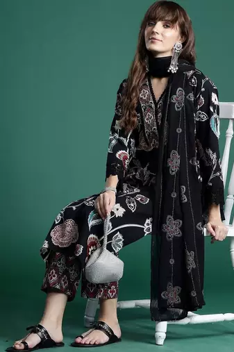 Women Floral Printed Regular Pure Cotton Kurta with Trousers & With Dupatta