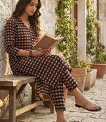 Women Regular Pure Cotton Kurta with Trousers