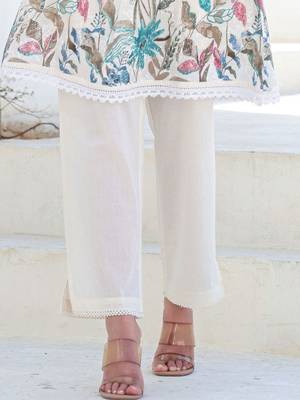 Women Floral Printed Pure Cotton Kurti with Trousers 4
