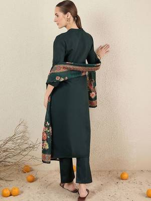 Women Floral Embroidered Regular Thread Work Kurta with Trousers & With Dupatta 7