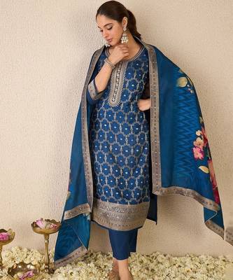 Women Ethnic Motifs Regular Kurta with Trousers & With Dupatta 1