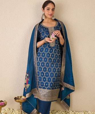 Women Ethnic Motifs Regular Kurta with Trousers & With Dupatta 2