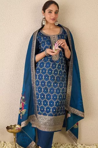 Women Ethnic Motifs Regular Kurta with Trousers & With Dupatta