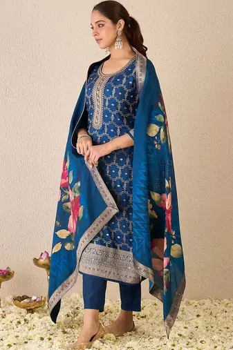 Women Ethnic Motifs Regular Kurta with Trousers & With Dupatta