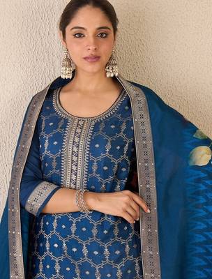 Women Ethnic Motifs Regular Kurta with Trousers & With Dupatta 5