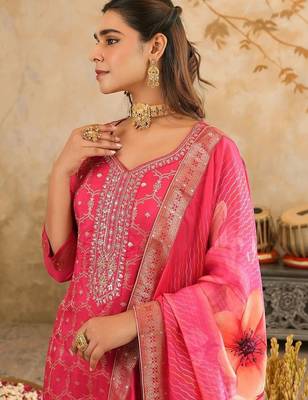 Women Ethnic Motifs Regular Kurta with Trousers & With Dupatta 2