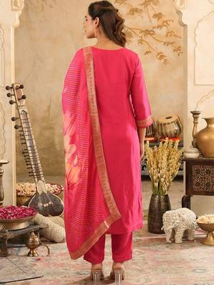 Women Ethnic Motifs Regular Kurta with Trousers & With Dupatta 3