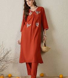 Women Ethnic Motifs Embroidered Regular Thread Work Kurta with Palazzos