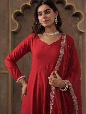 Women Regular Liva Kurta with Trousers & With Dupatta 2