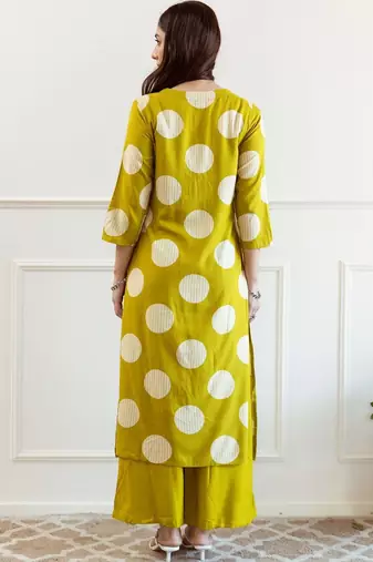 Women Printed Regular Thread Work Kurta with Palazzos