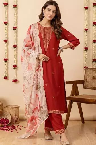 Women Floral Embroidered Regular Thread Work Kurta with Trousers & With Dupatta