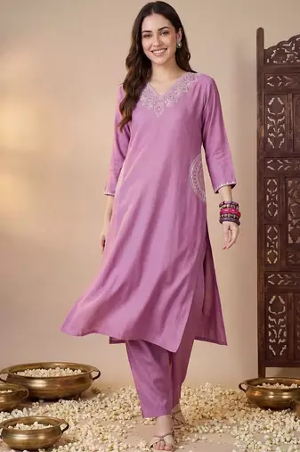 Women Ethnic Motifs Embroidered Regular Thread Work Kurta with Trousers