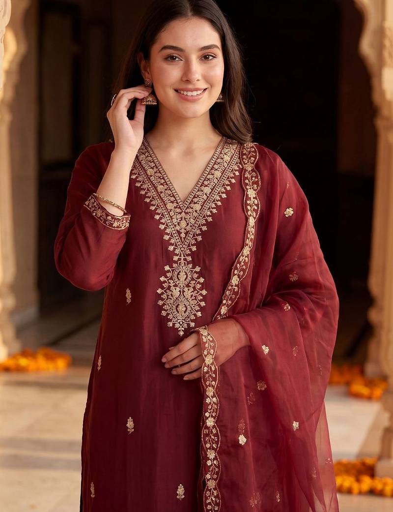 Women Ethnic Motifs Embroidered Regular Kurta with Trousers & With Dupatta