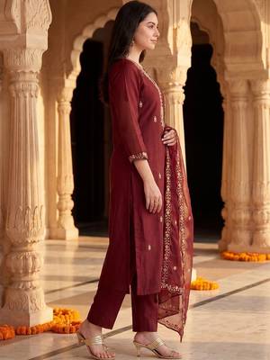 Women Ethnic Motifs Embroidered Regular Kurta with Trousers & With Dupatta 3
