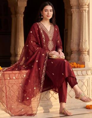 Women Ethnic Motifs Embroidered Regular Kurta with Trousers & With Dupatta 5