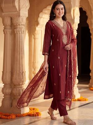 Women Ethnic Motifs Embroidered Regular Kurta with Trousers & With Dupatta 6