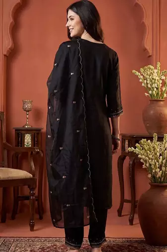 Women Ethnic Motifs Embroidered Regular Thread Work Pure Cotton Kurta with Trousers & With Dupatta