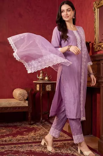 Women Regular Thread Work Kurta with Trousers & With Dupatta