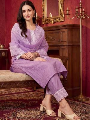 Women Regular Thread Work Kurta with Trousers & With Dupatta 5