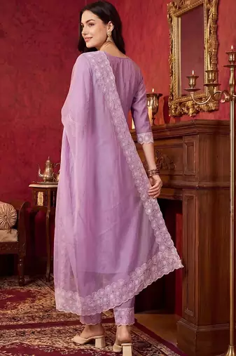 Women Regular Thread Work Kurta with Trousers & With Dupatta