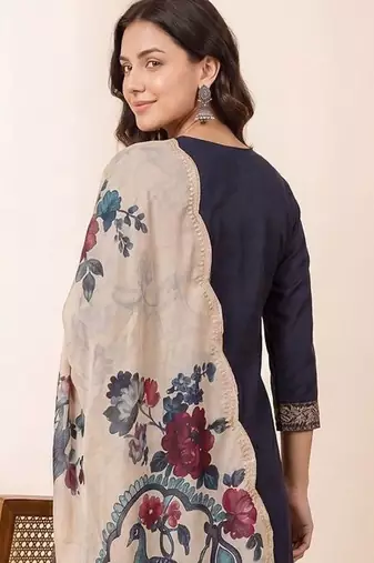 Ethnic Motifs Embroidered Regular Thread Work Kurta with Patiala & With Dupatta
