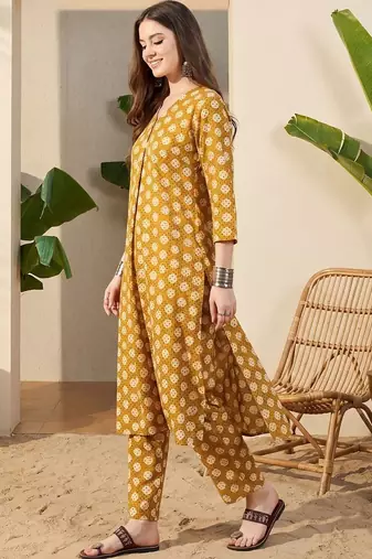 Women Printed Regular Pure Cotton Kurta with Trousers