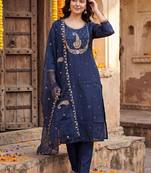 Women Ethnic Motifs Embroidered Regular Thread Work Kurta with Trousers & With Dupatta